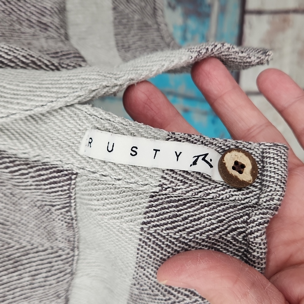 Rusty‎ Button Down Shacket - Picture 4 of 7